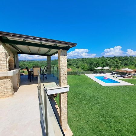 Apartments Villa Sotlar With Pool Умаг Екстер'єр фото